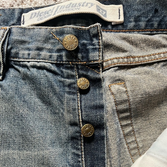 Diesel Vintage Stone-Washed Denim - Picture 7 of 8